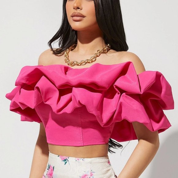Stunning Contemporary Off Shoulder Exaggerated Ruffle Trim Crop Top Pink - Picture 2 of 5